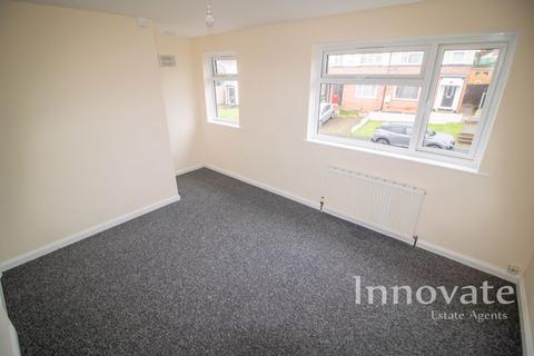 2 bedroom semi-detached house for sale, Elizabeth Crescent, Oldbury B68