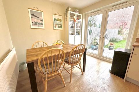 3 bedroom semi-detached house for sale, Tilling Green, Dunstable