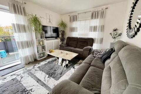 21 Bagshawe Way, Dunstable, LU5 4FJ