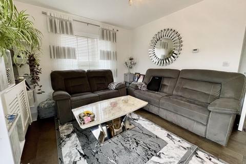 21 Bagshawe Way, Dunstable, LU5 4FJ
