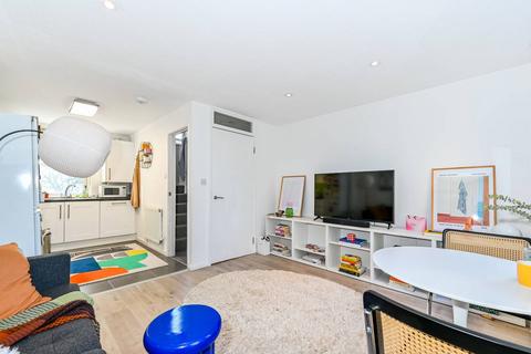 1 bedroom maisonette for sale, Elizabeth Avenue, Islington, London, N1