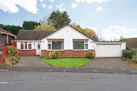 3 bedroom bungalow to rent, 31 Ewart Road, Telford, TF2 7LP.