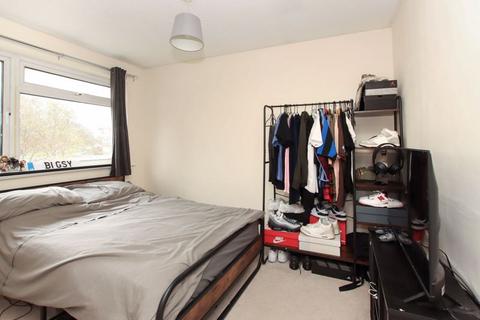 34 Bronte Crescent, Hemel Hempstead, HP2 7PR