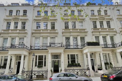 3 bedroom apartment to rent, 33 Rutland Gate, Knightsbridge SW7