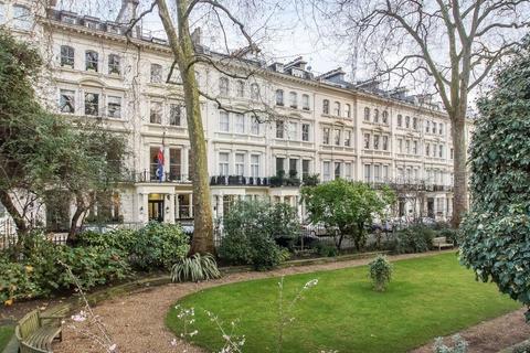 3 bedroom apartment to rent, 33 Rutland Gate, Knightsbridge SW7