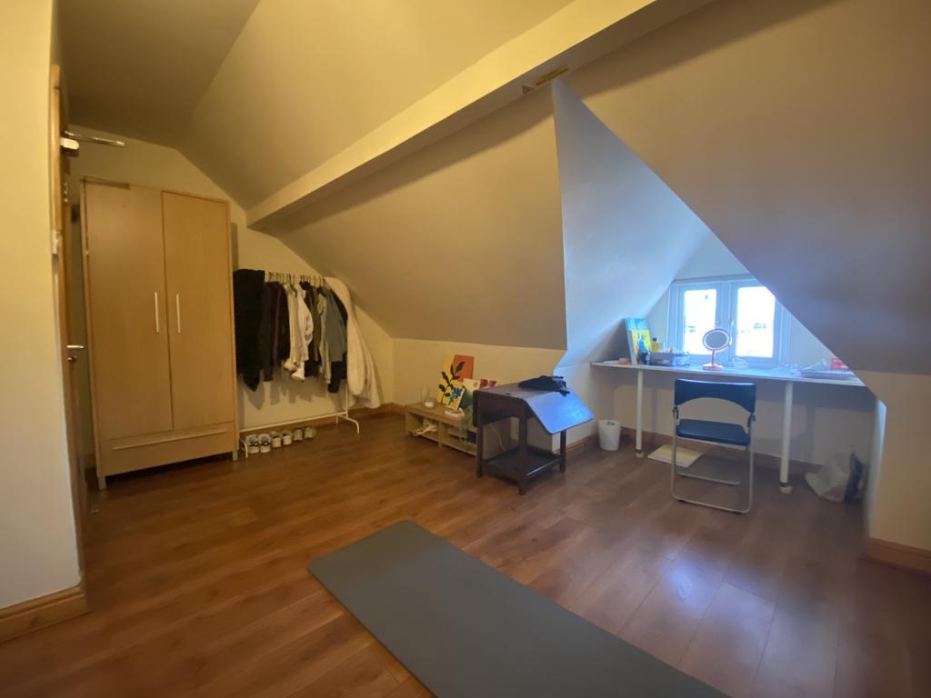 Bedroom 4c