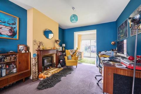 3 bedroom terraced house for sale, Upminster Road South, Rainham, RM13