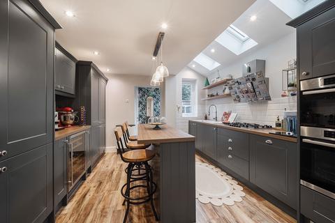 90 Pretoria Road, Romford, RM7 7AT