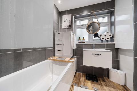 90 Pretoria Road, Romford, RM7 7AT