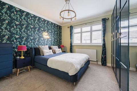 90 Pretoria Road, Romford, RM7 7AT