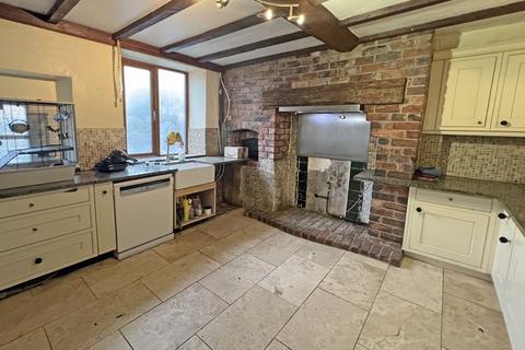 5 bedroom farm house for sale, Woodhill Road, Bridgnorth WV16