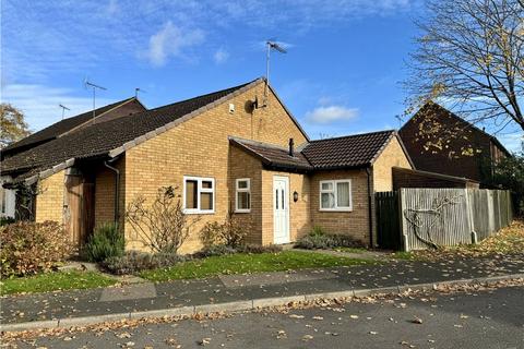 2 bedroom bungalow for sale, Fenwick Close, Woking, Surrey, GU21