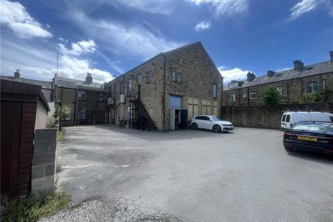 Retail property (high street) to rent, Oakworth Road, Keighley, West Yorkshire, BD21