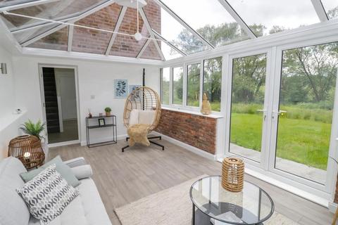 4 bedroom detached house for sale, Botterham, Swindon