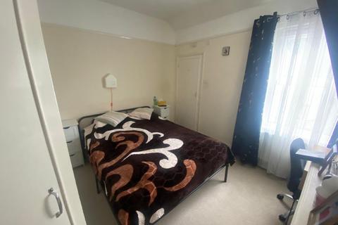 6 Five Ash Road, Gravesend, DA11 0RE