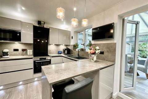 69 Olivers Way, Catcliffe, Rotherham, S60 5UD