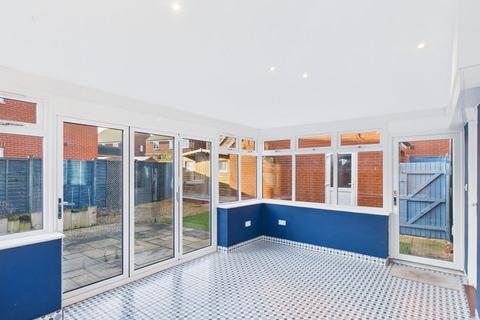undefined, Strawberry Place, Pershore