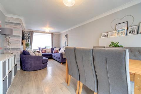 71 Brook Meadow, South Molton, EX36 4BN