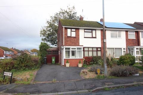 3 bedroom semi-detached house for sale, Berkeley Drive, Kingswinford DY6