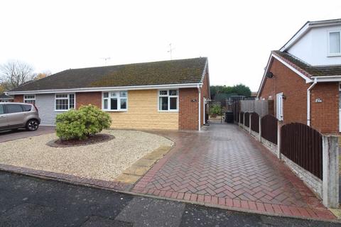 2 bedroom semi-detached bungalow for sale, Lingfield Way, Kingswinford DY6