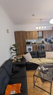 2 bedroom apartment to rent, Chiswick High Road