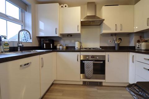 2 bedroom end of terrace house for sale, Dewsbury Crescent, Stafford ST18