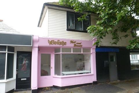 Shop to rent, 2-3 Corner House Buildings, Red Lion Square, Hythe, Kent