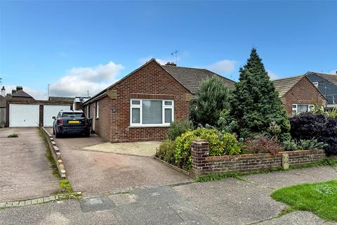 3 bedroom bungalow for sale, Hillview Crescent, East Preston, Littlehampton, West Sussex