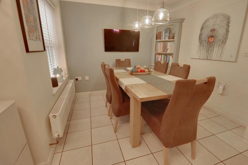 Kitchen/Dining Room
