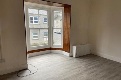 2 bedroom flat to rent, 47 Bush St, Pembroke Dock, Pembrokeshire