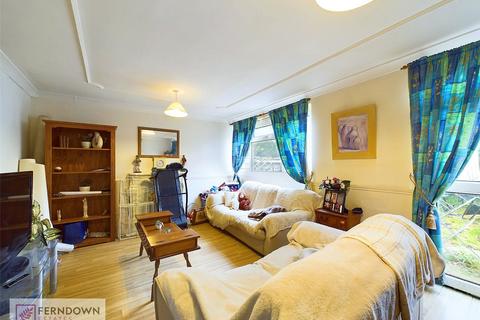 22 Oak Croft, Birmingham, B37 5AU