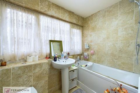 22 Oak Croft, Birmingham, B37 5AU