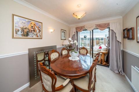 4 bedroom detached house for sale, Hinsford Close, Kingswinford DY6