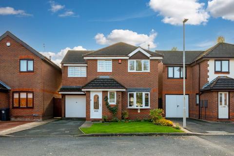 4 bedroom detached house for sale, Hinsford Close, Kingswinford DY6