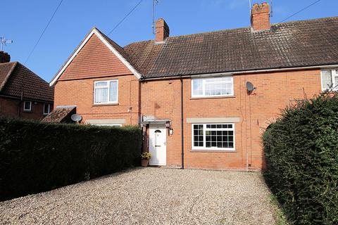 2 bedroom terraced house to rent, Glebe Road, Reading RG8