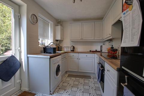 3 bedroom house to rent, Swallows Croft, Berkshire RG1