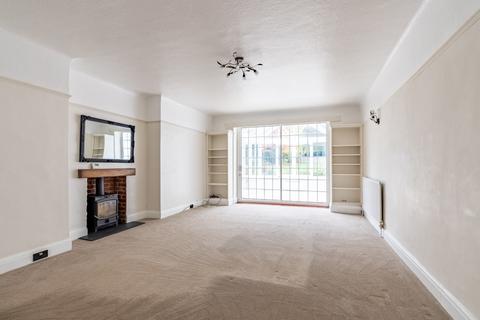 5 bedroom detached house to rent, Bowers Way, Hertfordshire AL5