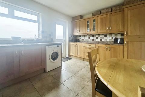 3 bedroom end of terrace house for sale, Dale Crescent, Cheshire CW12