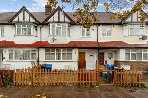 2 bedroom maisonette for sale, Eastfields Road, Mitcham CR4