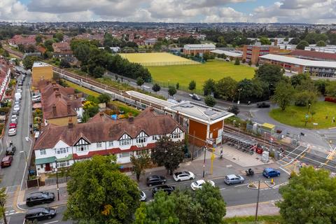 87 Eastfields Road, Mitcham, CR4 2LS