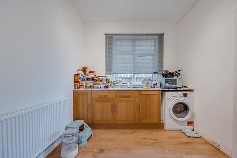 87 Eastfields Road, Mitcham, CR4 2LS