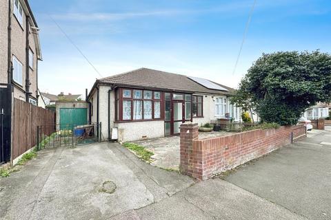 2 bedroom bungalow for sale, Oaklands Road, Bexleyheath DA6