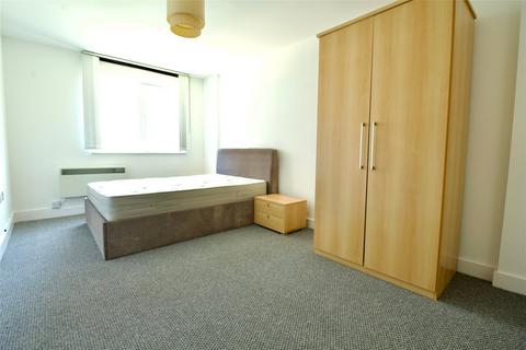 2 bedroom flat to rent, Mast Quay, London SE18