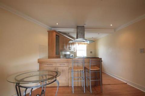 4 bedroom apartment to rent, Moira Place, Cardiff CF24