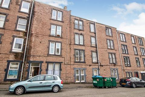 2 bedroom flat to rent, Pitfour Street, Dundee DD2