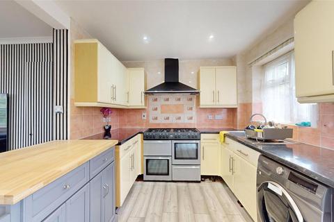 3 bedroom end of terrace house to rent, Kingsash Drive, Hayes UB4