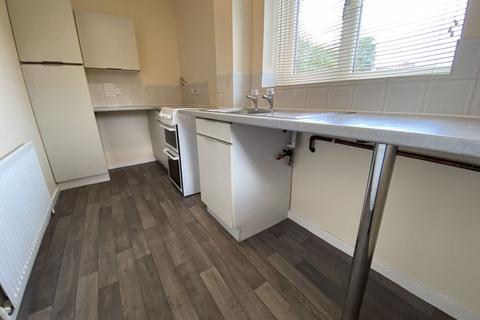 2 bedroom terraced house to rent, Foxdale Drive, Brierley Hill DY5