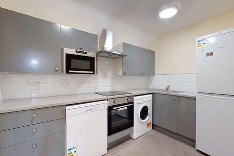 1 bedroom in a house share to rent, Whitefield Terrace, Plymouth PL4