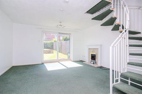 3 bedroom semi-detached house to rent, Coltman Close, Lichfield WS14