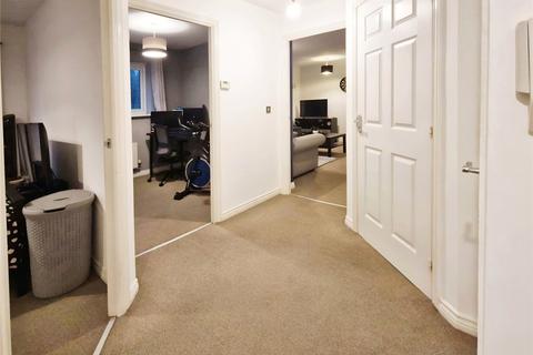 2 bedroom flat for sale, Everside Close, Manchester M28